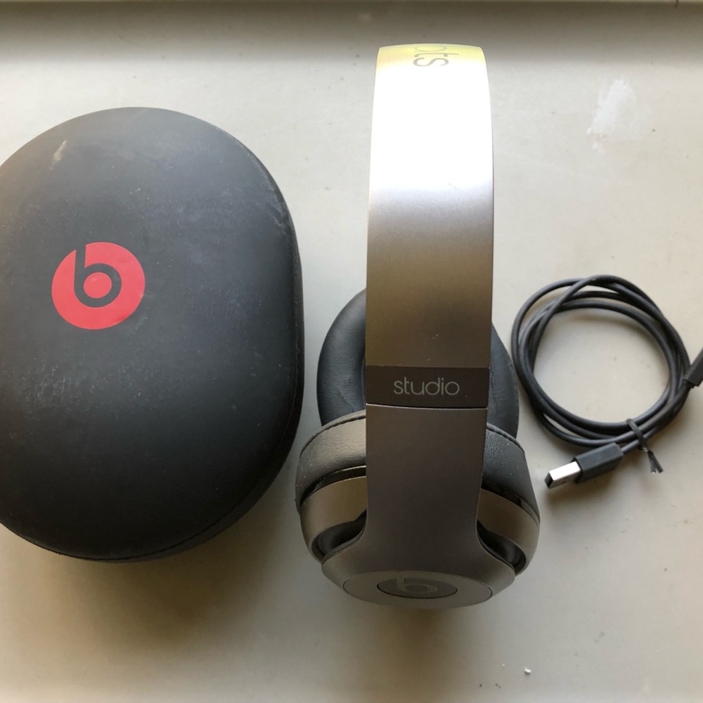Beats Studio Wireless Headphones